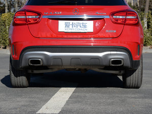 2015GLA 260 4MATIC \ Ś