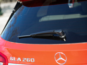 2015GLA 260 4MATIC \ ^