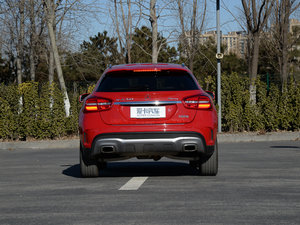 2015GLA 260 4MATIC \ ^