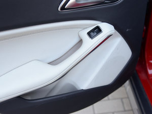 2015GLA 260 4MATIC \ g