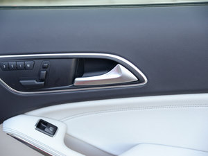 2015GLA 260 4MATIC \ g