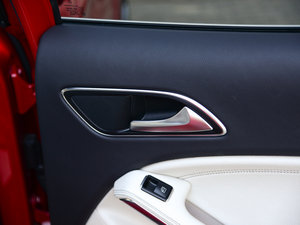 2015GLA 260 4MATIC \ g