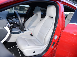 2015GLA 260 4MATIC \ {