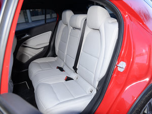 2015GLA 260 4MATIC \ 