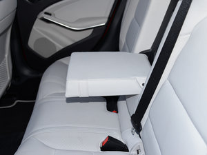 2015GLA 260 4MATIC \ 