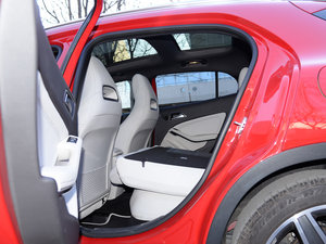 2015GLA 260 4MATIC \ ηŵ