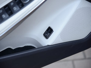 2015GLA 260 4MATIC \ п؅^