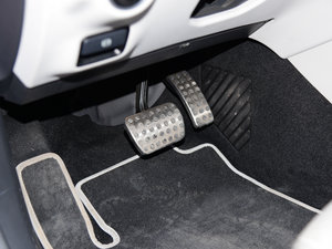 2015GLA 260 4MATIC \ п؅^