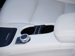 2015GLA 260 4MATIC \ п؅^