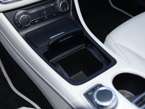 2015GLA 260 4MATIC \ п؅^