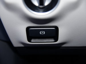 2015GLA 260 4MATIC \(yn) v܇Ƅ