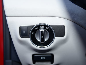 2015GLA 260 4MATIC \ п؅^