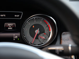 2015GLA 260 4MATIC \ п؅^