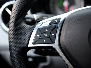 2015GLA 260 4MATIC \ п؅^