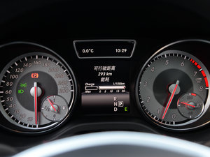 2015GLA 260 4MATIC \ п؅^