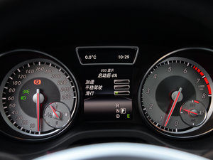 2015GLA 260 4MATIC \ п؅^