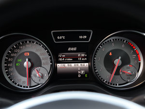 2015GLA 260 4MATIC \ п؅^