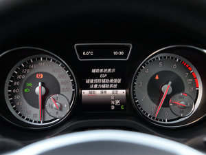 2015GLA 260 4MATIC \ п؅^