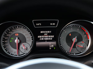 2015GLA 260 4MATIC \ п؅^