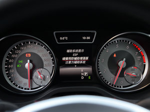 2015GLA 260 4MATIC \ п؅^