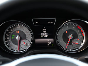 2015GLA 260 4MATIC \ п؅^(q)