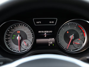 2015GLA 260 4MATIC \ п؅^(q)