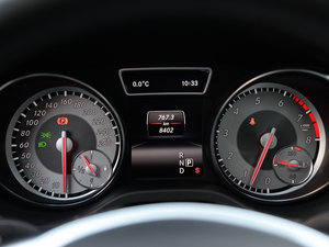 2015GLA 260 4MATIC \ п؅^(q)