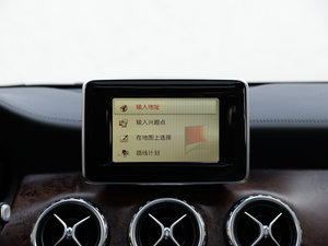 2015GLA 260 4MATIC \ п؅^(q)