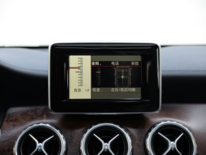 2015GLA 260 4MATIC \ п؅^(q)