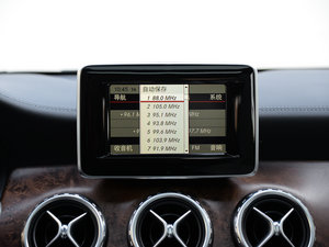 2015GLA 260 4MATIC \ п؅^(q)