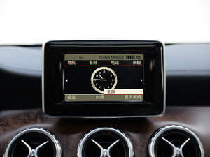 2015GLA 260 4MATIC \ п؅^(q)