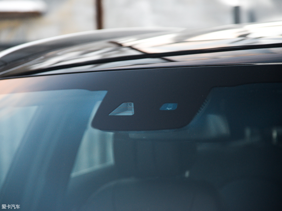 2016��YGLC GLC 260 4MATIC���A��