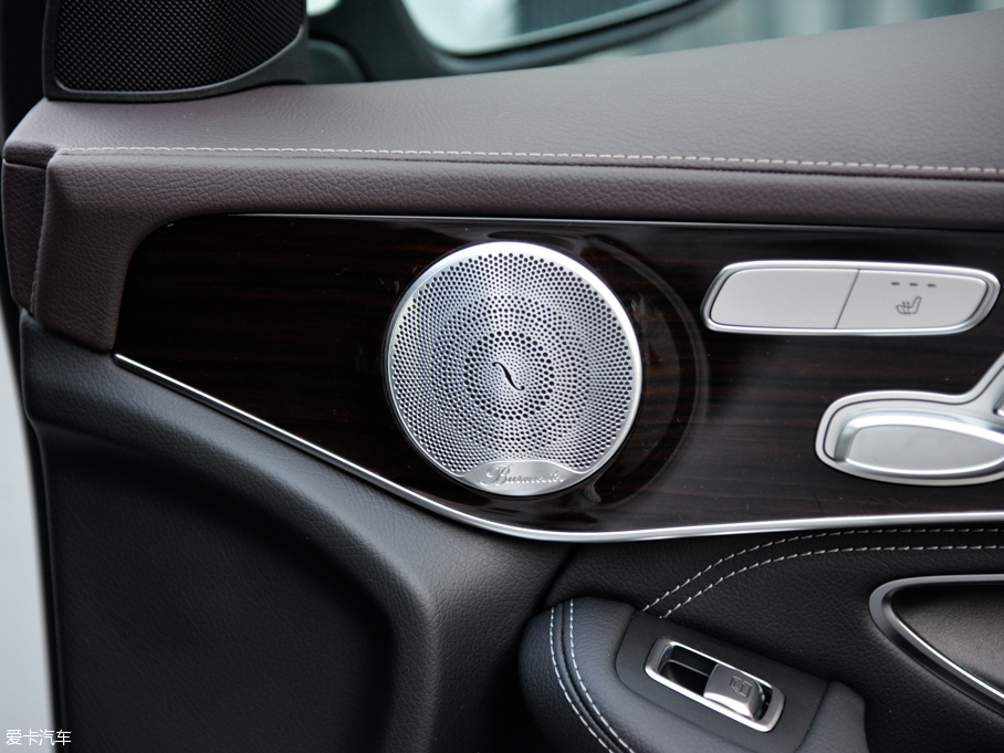 2016��YGLC GLC 260 4MATIC���A��