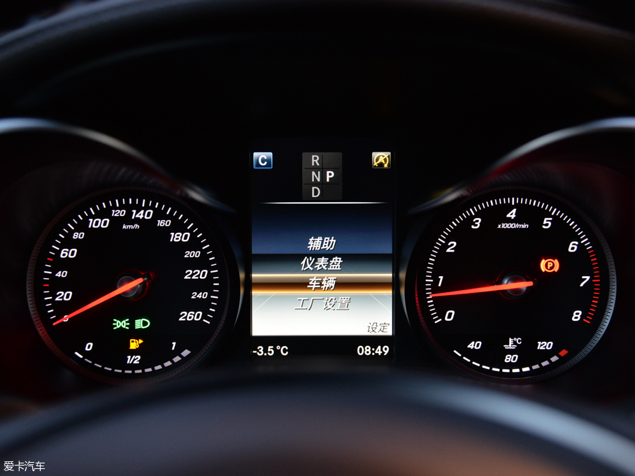 2016��YGLC GLC 260 4MATIC���A��