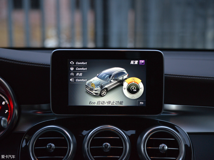 2016��YGLC GLC 260 4MATIC���A��