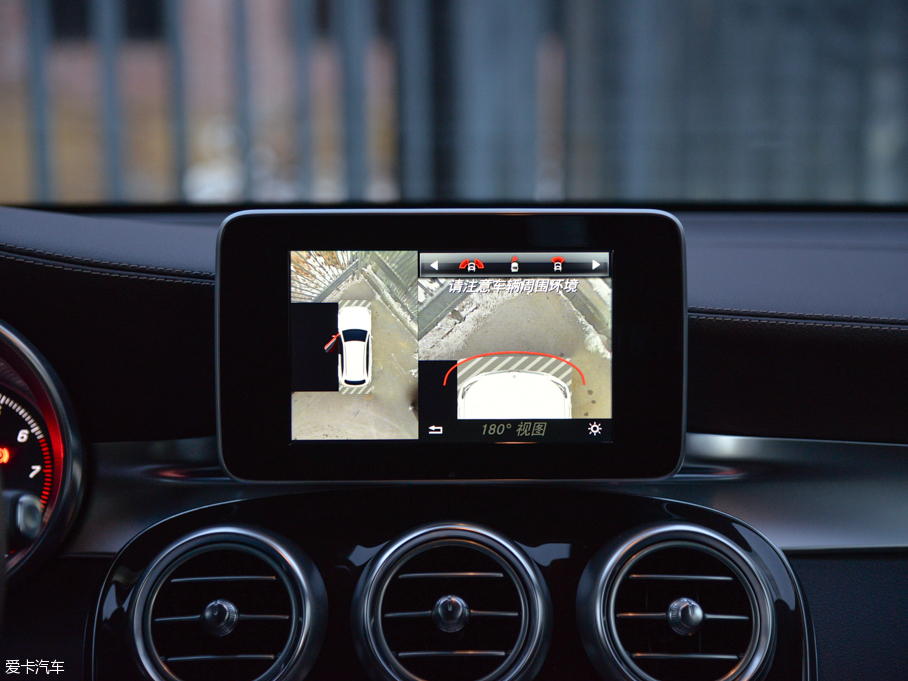 2016��YGLC GLC 260 4MATIC���A��