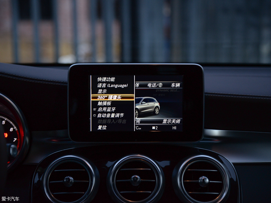 2016��YGLC GLC 260 4MATIC���A��