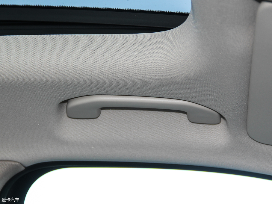 2016��YGLC GLC 260 4MATIC���A��