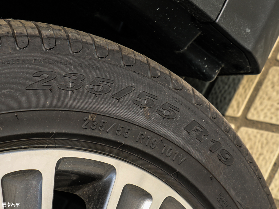 2016YGLC GLC 260 4MATIC(dng)