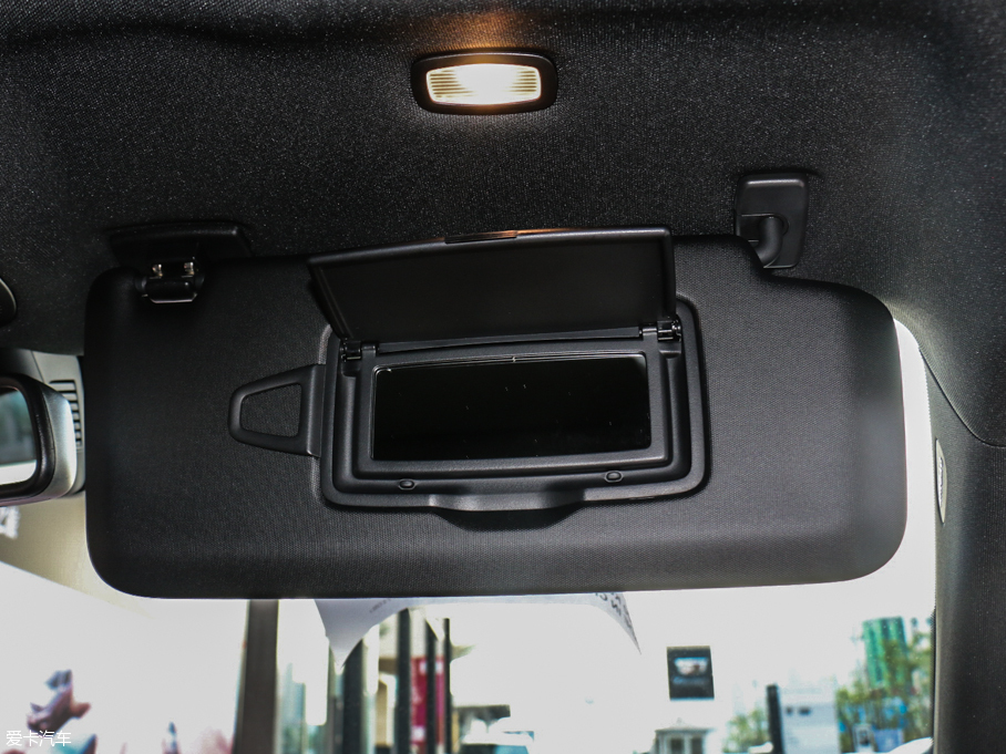 2016YGLC GLC 260 4MATICӸ