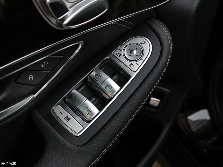 2016YGLC GLC 260 4MATIC(dng)