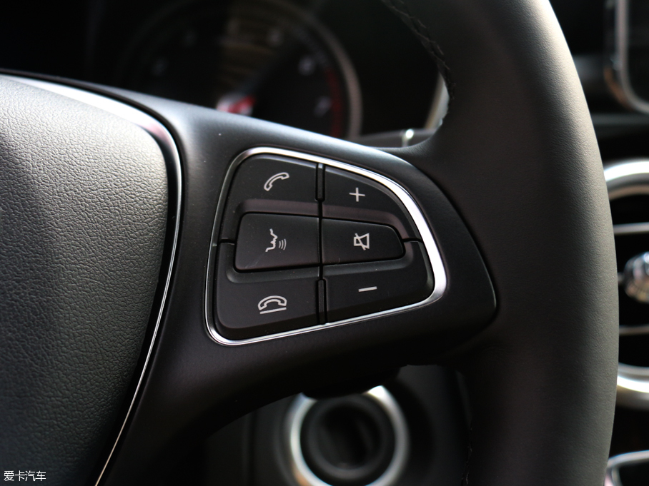 2016YGLC GLC 260 4MATICӸ