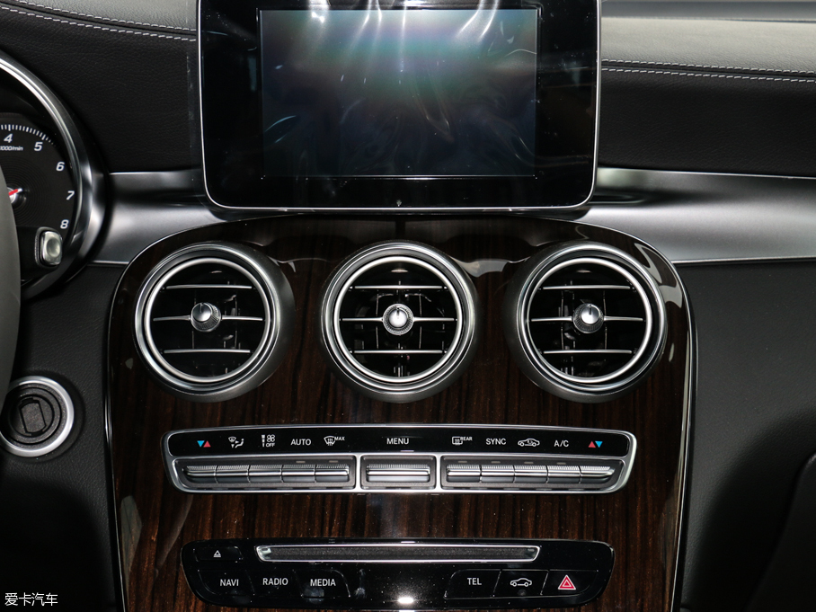 2016YGLC GLC 260 4MATICӸ