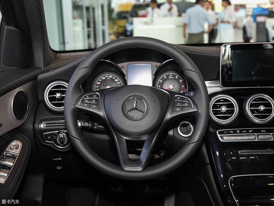 2016YGLC GLC 200 4MATIC