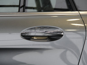 2016GLC 260 4MATICA ^