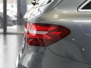 2016GLC 260 4MATICA ^