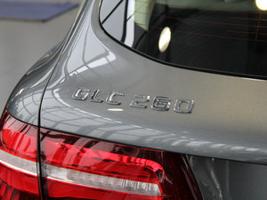 2016GLC 260 4MATICA ^