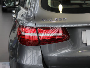 2016GLC 260 4MATICA ^