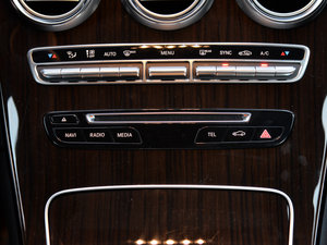 2016GLC 260 4MATICA п؅^