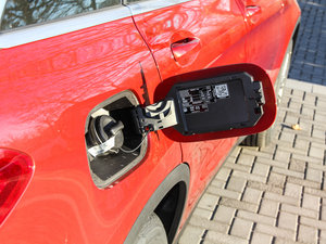 2016GLC 260 4MATICA (x)(ji)^